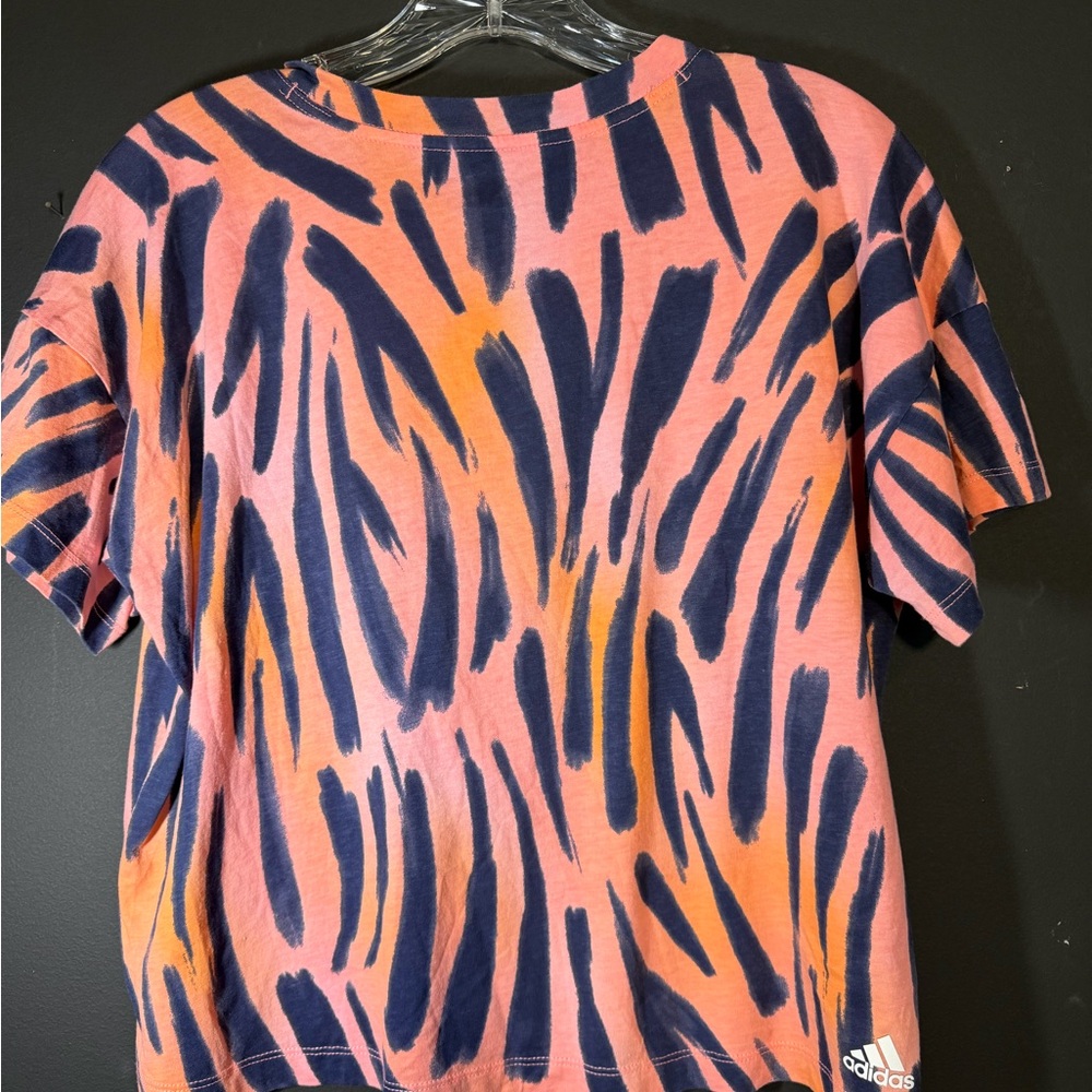 Adidas Girls TShirt. Size Large - Girls 14 - Picture 3 of 4